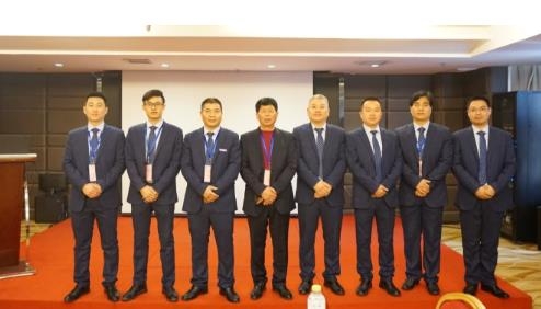 法騰電力空氣型智能手車式小型柜技術合作交流會在武漢隆重舉行